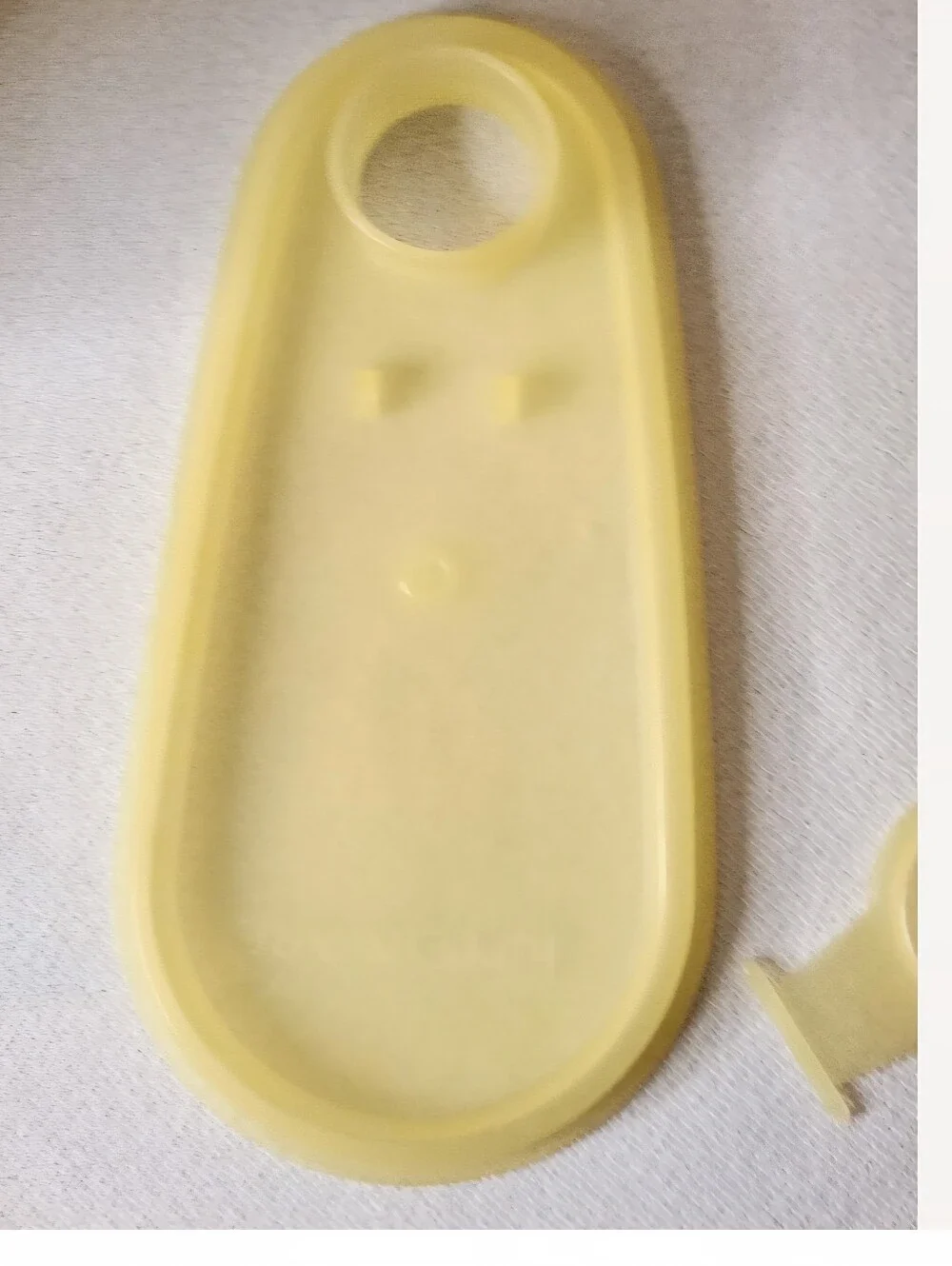 Vintage Tupperware Yellow One Quart Beverage Buddy Pitcher: Slim Design 792